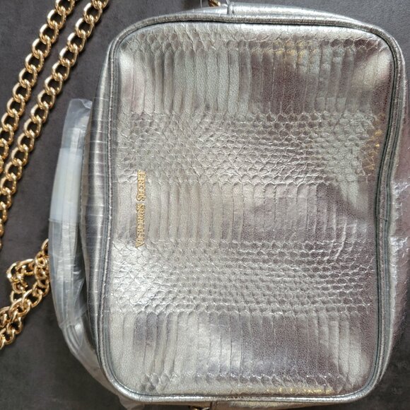 Victorias Secret Silver Faux Snakeskin Crossbody Bag With Gold Chain & Zipper - Picture 2 of 11